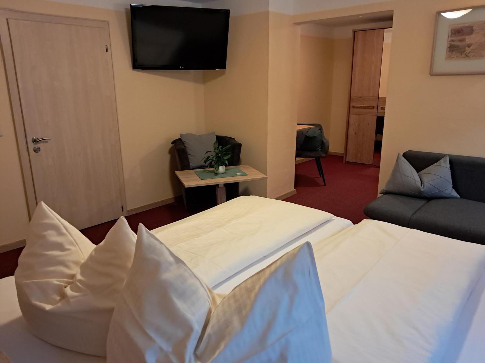 Hotel Garni Edelweiss Siegsdorf Exteriör bild