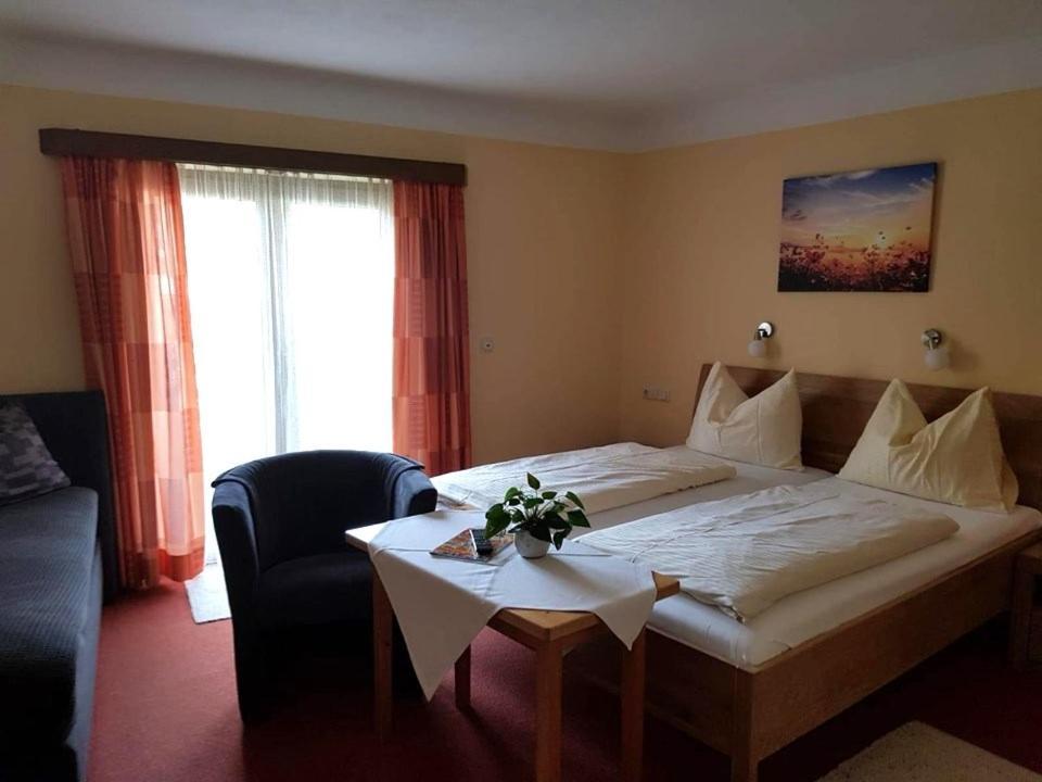 Hotel Garni Edelweiss Siegsdorf Exteriör bild