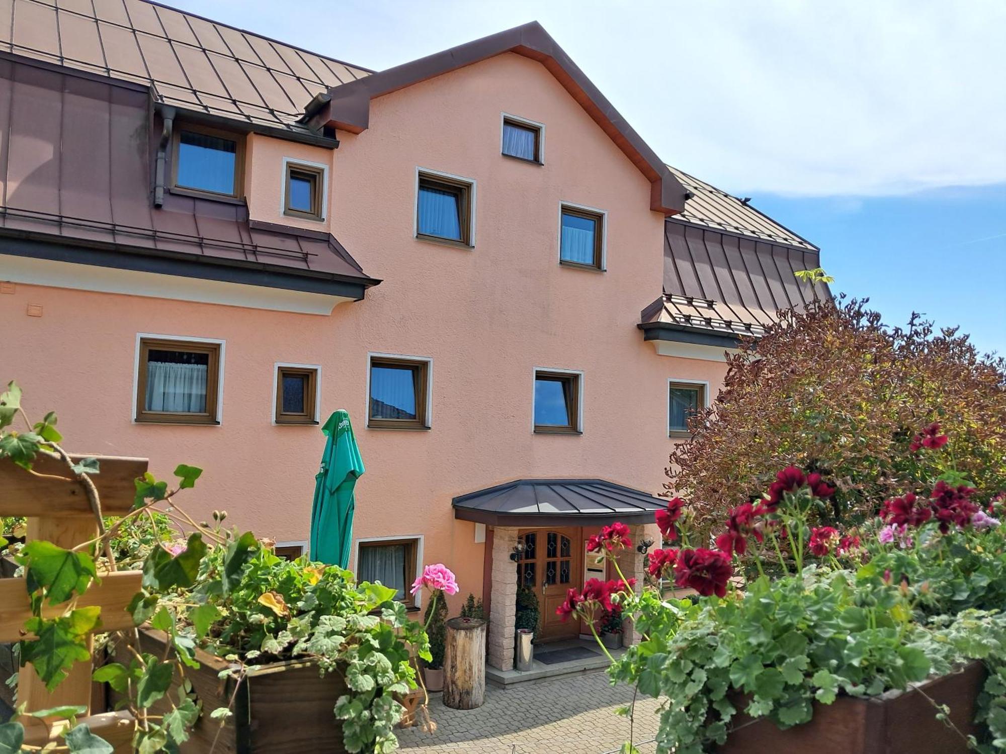 Hotel Garni Edelweiss Siegsdorf Exteriör bild